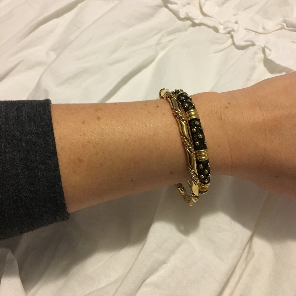 Vintage gold and black enamel bangle bracelets - Picture 2 of 3